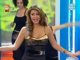 Ebru Polat – kışkırtıcı anları – Mavi Şeker - Turkunlu üzerinde izle
