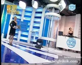 Ece Erken – kışkırtıcı anları – Mavi Şeker