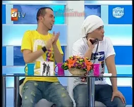 Tuğba Ekinci – ateşli sahnesi – Mavi Şeker, 2008-12-11 - Turkunlu üzerinde izle