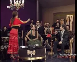 Nükhet Duru – vurucu anları – Duru Muhabbetler, 2008-02-15 - Turkunlu üzerinde izle