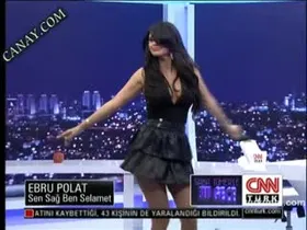 Ebru Polat – kışkırtıcı anları – Saba Tümer'le Bu Gece - Turkunlu üzerinde izle