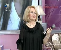 Pınar Aylin – dikkat çekici anları – Sabahların Sultanı, 2008-04-09 - Turkunlu üzerinde izle