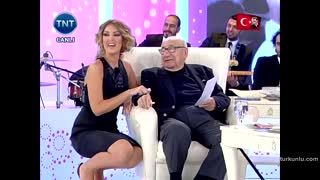 Petek Dinçöz – kışkırtıcı anları – Arım Balım Peteğim, 2011-11-11 - Turkunlu üzerinde izle