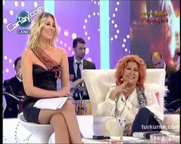 Petek Dinçöz – ateşli sahnesi – Arım Balım Peteğim - Turkunlu üzerinde izle