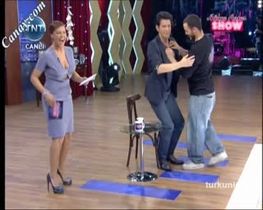 Hülya Avşar – show görüntüleri – Hülya Avşar Show - Turkunlu üzerinde izle