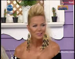 Seda Üren – kışkırtıcı anları – Ramazan Eğlencesi, 2011-08-08 - Turkunlu üzerinde izle