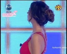 Irmak Atuk – seksi videoları – Çarkıfelek, 2011-09-08 - Turkunlu üzerinde izle