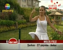 Melis Filiz – kışkırtıcı anları – Yemekteyiz - Turkunlu üzerinde izle