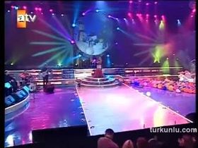 Gülben Ergen – seksi anları - Turkunlu üzerinde izle