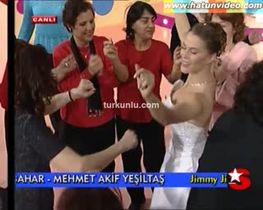 Yıldız Kaplan – seksi videoları – Anasına Bak Kızını Al - Turkunlu üzerinde izle