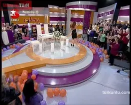 Zuhal Topal – seksi videoları – Zuhal Topal'la İzdivaç, 2010-11-05 - Turkunlu üzerinde izle