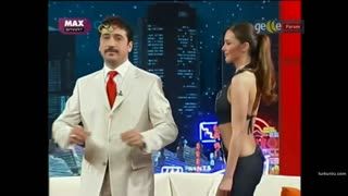 Hande Ataizi – seksi anları – İki Kere Kiki - Turkunlu üzerinde izle