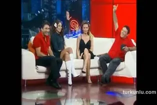 Petek Dinçöz – vurucu anları – İki Kere Kiki - Turkunlu üzerinde izle