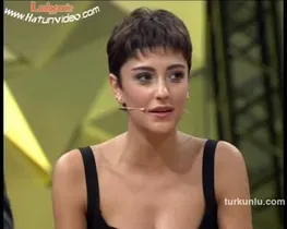 Özge Ulusoy – seksi videoları – Disko Kralı - Turkunlu üzerinde izle