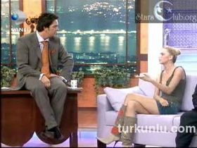 Tuğçe Kazaz – show görüntüleri – Beyaz Show - Turkunlu üzerinde izle