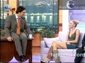 Tuğçe Kazaz – show görüntüleri – Beyaz Show - Turkunlu üzerinde izle