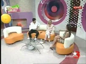 Ebru Gediz – dikkat çekici anları – Ebruli Günler - Turkunlu üzerinde izle