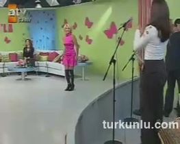 Esra Ceyhan – cesur görüntüleri – Esra Ceyhan'la A'dan Z'ye - Turkunlu üzerinde izle
