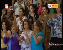 İpek Tuzcuoğlu – ateşli sahnesi – Kadının Gücü, 2008-06-03 - Turkunlu üzerinde izle