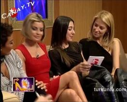 Burcu Esmersoy – kışkırtıcı anları – Moda Polisi - Turkunlu üzerinde izle