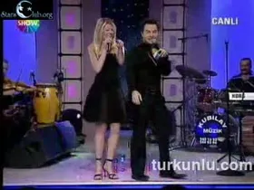 Sinem Kobal – vurucu anları – Serdar Ortaç'la Hep Beraber - Turkunlu üzerinde izle