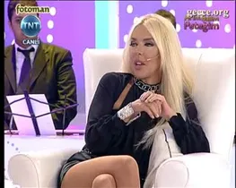 Ahu Tuğba – kışkırtıcı anları – Arım Balım Peteğim - Turkunlu üzerinde izle