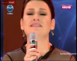 Deniz Seki – show görüntüleri – Hülya Avşar Show, 2011-01-02 - Turkunlu üzerinde izle