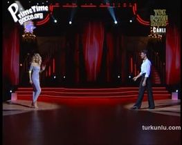 Burcu Esmersoy – dans görüntüleri – Yok Böyle Dans, 2010-11-06 - Turkunlu üzerinde izle