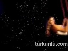 Tuğba Özay – seksi anları - Turkunlu üzerinde izle