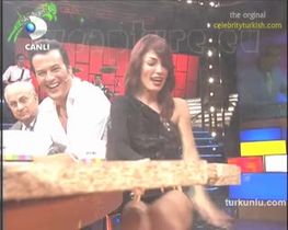 Leyla Bilginel – kışkırtıcı anları – Disko Kralı - Turkunlu üzerinde izle