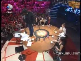 İnci Türkay – vurucu anları – Disko Kralı, 2010-06-13 - Turkunlu üzerinde izle