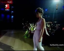 Atiye – vurucu anları – Altın Kelebek, 2011-06-13 - Turkunlu üzerinde izle