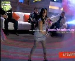  – show görüntüleri – Beyaz Show - Turkunlu üzerinde izle