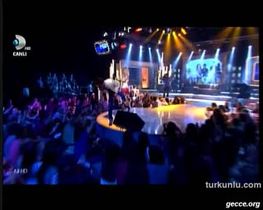  – show görüntüleri – Beyaz Show - Turkunlu üzerinde izle