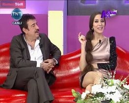 Ece Gürsel – kışkırtıcı anları – Açıl Susam Açıl, 2011-05-26 - Turkunlu üzerinde izle
