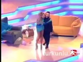 Şebnem Dönmez – seksi anları – Cumartesi Gecesi Ateşi - Turkunlu üzerinde izle
