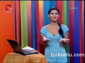 Binnur Uzuner – kışkırtıcı anları – Gönül Bahçesi - Turkunlu üzerinde izle