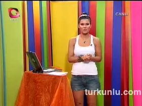 Binnur Uzuner – cesur görüntüleri – Gönül Bahçesi - Turkunlu üzerinde izle