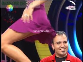  – seksi anları – Güzel ve Dahi - Turkunlu üzerinde izle
