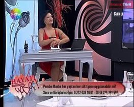 Alev Evliyaoğlu – kışkırtıcı anları – Hayatı Tadında Yaşa, 2011-07-31 - Turkunlu üzerinde izle