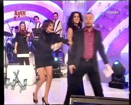 Seray Sever – seksi videoları – Her Şey Dahil, 2009-08-04
