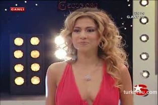 Seniha Kanatlı – seksi videoları – Yıldız Yağmuru - Turkunlu üzerinde izle