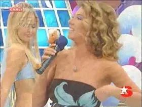 Seniha Kanatlı – kışkırtıcı anları – Ha Babam de Babam - Turkunlu üzerinde izle