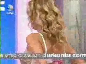 Seniha Kanatlı – vurucu anları – Kiboş'un Eğlence Sınıfı - Turkunlu üzerinde izle