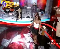 Asena – oryantal dans görüntüleri – Armağan Çağlayan'la Bu Hafta - Turkunlu üzerinde izle