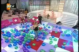 Seniha Kanatlı – seksi anları – Sabah Yıldızları - Turkunlu üzerinde izle