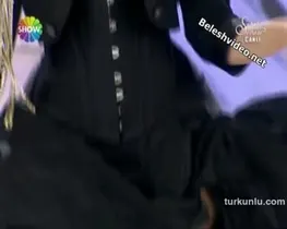 Gülşah Saraçoğlu – seksi anları – Sabahın Sedası - Turkunlu üzerinde izle