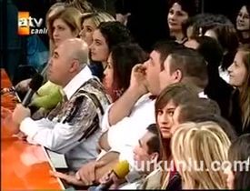 Başak Sayan – dikkat çekici anları – Ya Şundadır Ya Bunda - Turkunlu üzerinde izle
