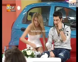 Seniha Kanatlı – seksi anları – Ya Şundadır Ya Bunda - Turkunlu üzerinde izle