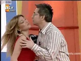 Seniha Kanatlı – seksi videoları – Ya Şundadır Ya Bunda - Turkunlu üzerinde izle